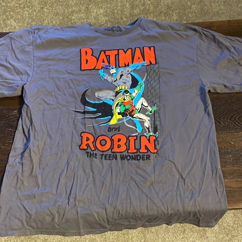XL batman and robin tshirt never worn